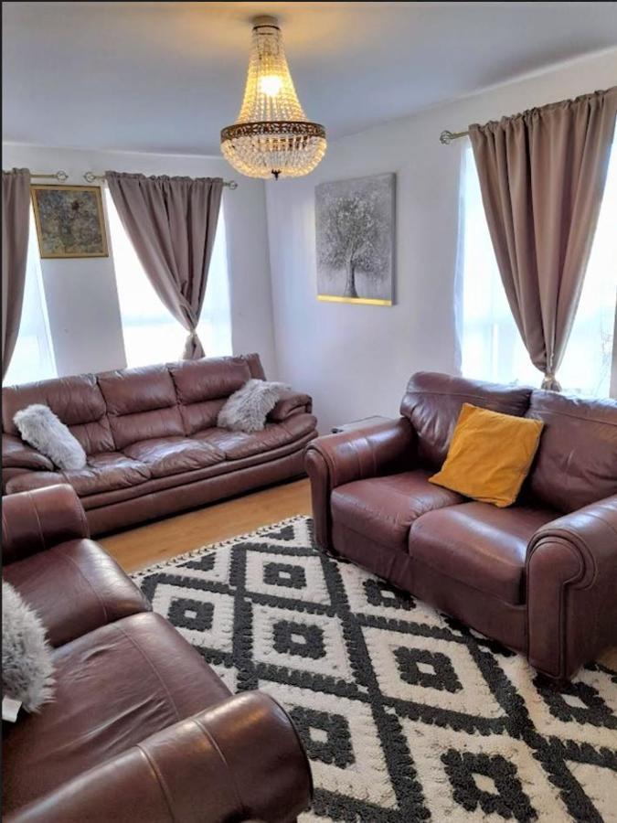 Beautiful 4 Bedroom Treasure Home Hemel Hempstead Exterior foto